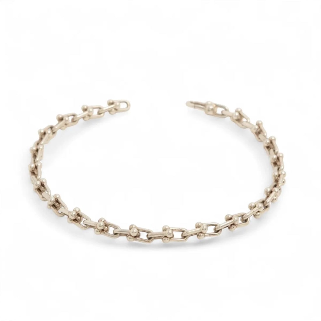 TIFFANY HARDWARE MICRO LINK BRACELET 925 SILVER: Tiffany Hardware Micro Link Bracelet 925 Silver Brand: Tiffany Type/Style: Bracelet Material: 925 Color: Silver Size: Bracelet length:16cm Accessories: None Accessories Notice: When purcha