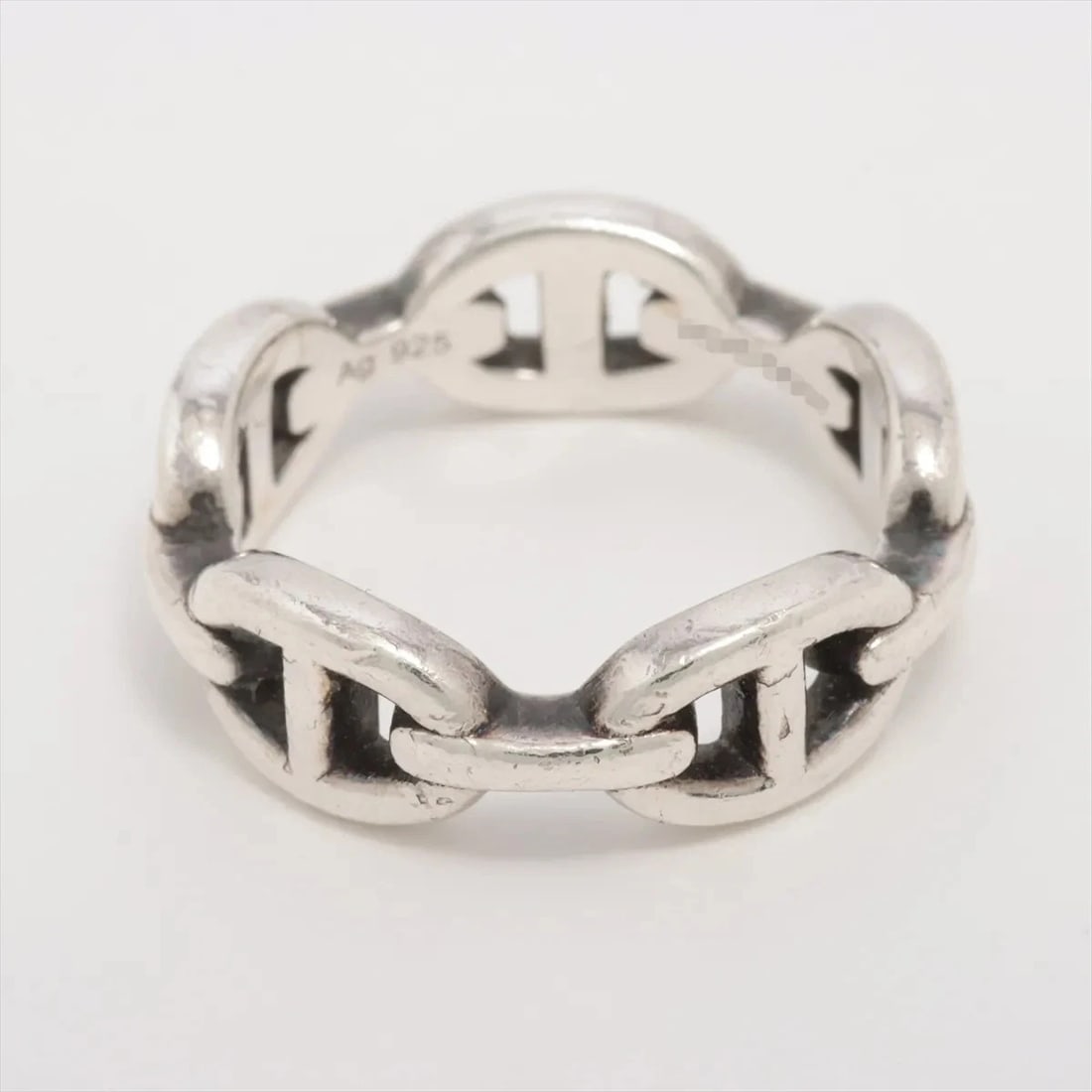 HERMES CHAINE D'ANCRE ENCHAINEE RING 925 SILVER: Hermes Chaine d'Ancre Enchainee Ring 925 Silver Brand: Hermes Type/Style: Ring Material: 925 Color: Silver Size: 5.5 - 5.75 US Accessories: None Accessories Notice: When purchasing pre-owned goods,