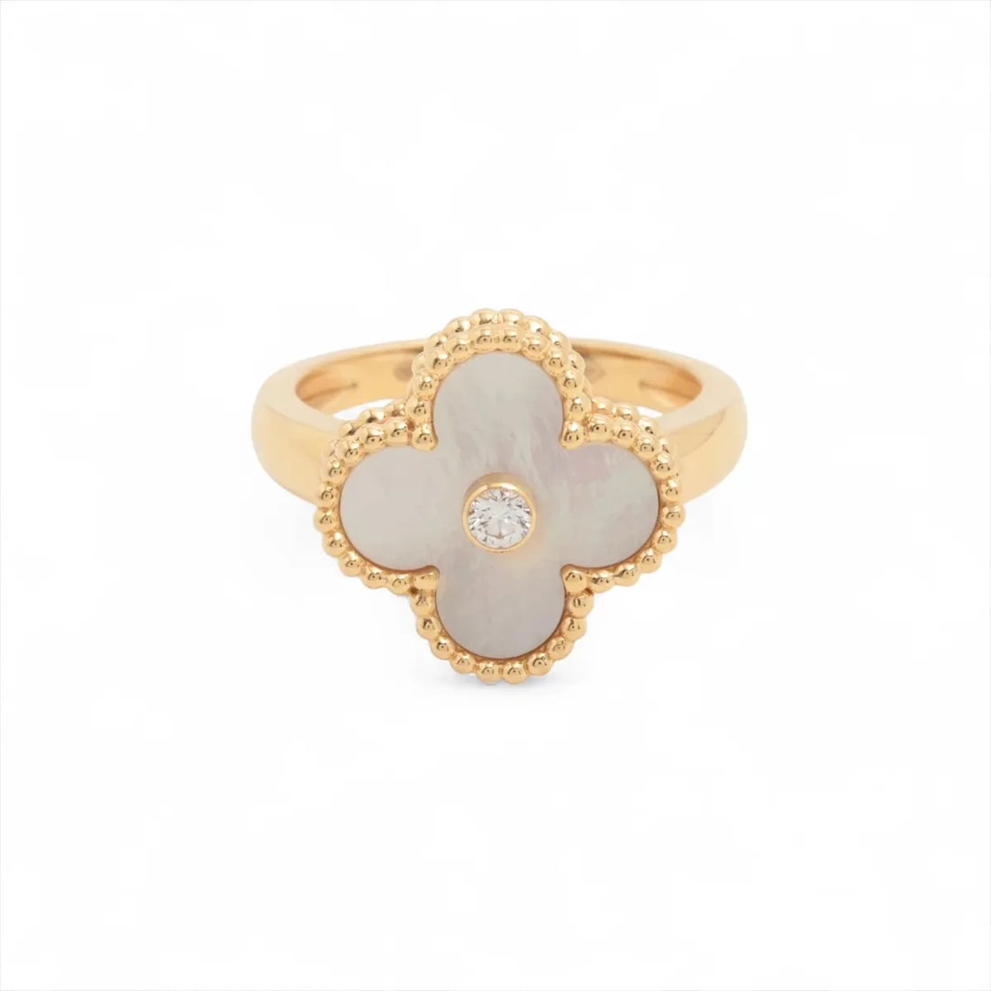 VAN CLEEF & ARPELS ALHAMBRA S DIAMOND RING 750(YG): Van Cleef & Arpels Alhambra s diamond Ring 750(YG) Brand: Van Cleef & Arpels Type/Style: Ring Material: 750(YG) Color: Yellow Gold Size: 6 - 6.25 US Accessories: None Accessories Notice: When