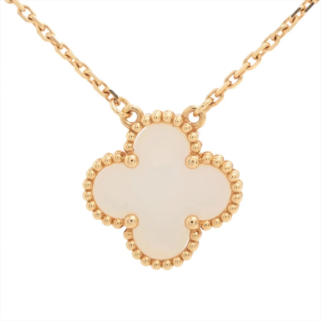 VAN CLEEF & ARPELS ALHAMBRA S NECKLACE 750(YG): Van Cleef & Arpels Alhambra s Necklace 750(YG) Brand: Van Cleef & Arpels Type/Style: Necklace Material: 750(YG) Color: yellow Gold Size: Chain length:42.2cm Accessories: None Accessories Notice: When