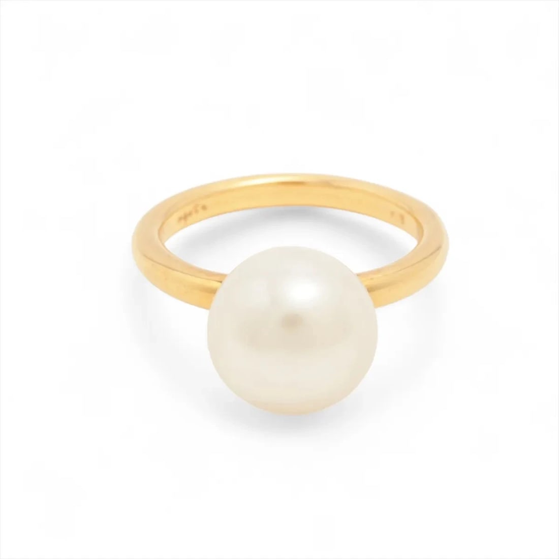 AGET PEARL RING K18(YG): aget Pearl Ring K18(YG) Brand: aget Type/Style: Ring Material: K18(YG) Color: YG Size: 4 US Accessories: None Accessories Notice: When purchasing pre-owned goods, please refer to the photos of the