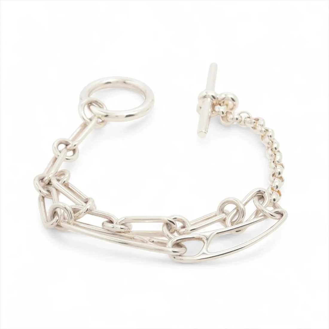 HERMES CHAINE D'ANCRE BRACELET 925 SILVER: Hermes Chaine d'Ancre Bracelet 925 Silver Brand: Hermes Type/Style: Bracelet Material: 925 Color: Silver Size: Bracelet length:14.5cm Accessories: None Accessories Notice: When purchasing pre-owned