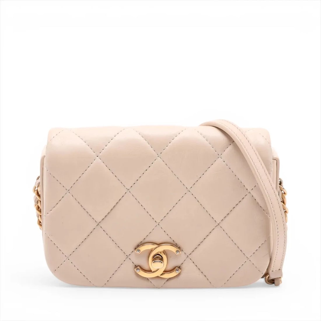 CHANEL MATELASSE LAMBSKIN CHAIN SHOULDER BAG: Chanel Matelasse Lambskin Chain Shoulder Bag Brand: Chanel Type/Style: Shoulder Bag Material: Lambskin Color: Beige Size: Height:4.9inchLength:6.7inchDepth:1.2inch Accessories: None Access
