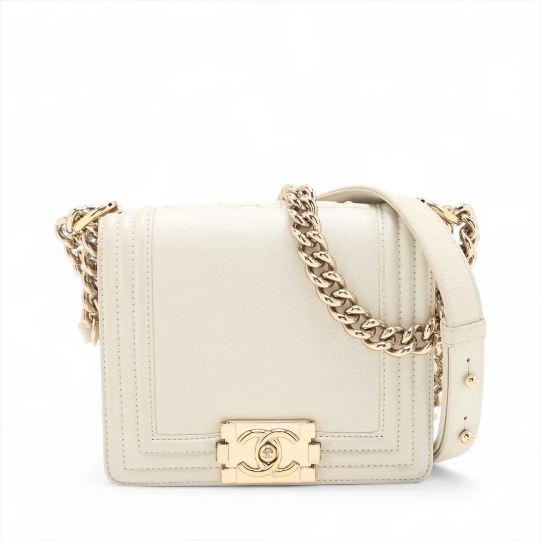 CHANEL BOY CAVIAR SKIN CHAIN SHOULDER BAG: Chanel Boy Caviar Skin Chain Shoulder Bag Brand: Chanel Type/Style: Shoulder Bag Material: Caviar Skin Color: White Size: Height:5.7inchLength:7.1inchDepth:2.4inch Accessories: None Access