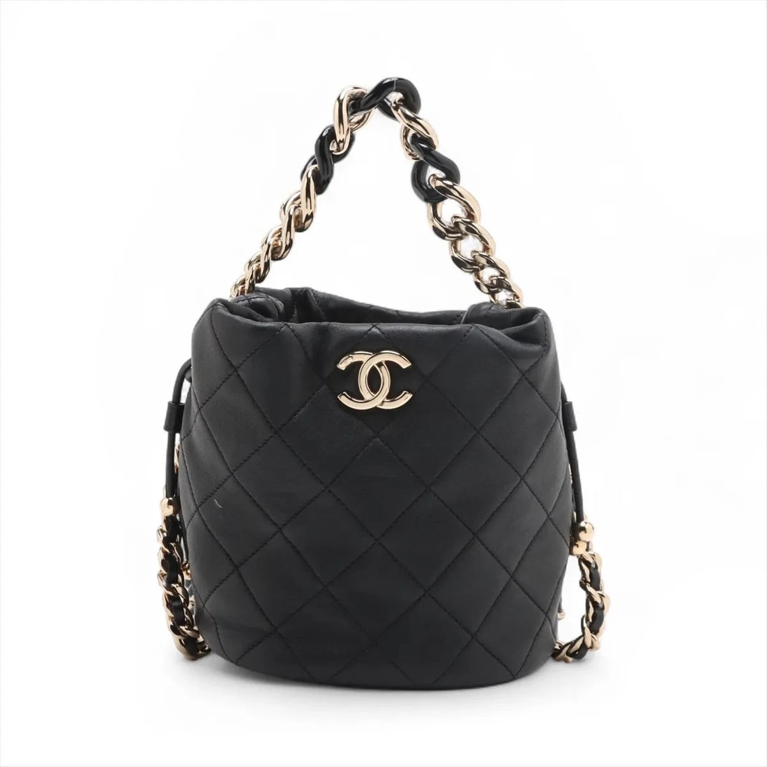 CHANEL MATELASSE LAMBSKIN CHAIN SHOULDER BAG: Chanel Matelasse Lambskin Chain Shoulder Bag Brand: Chanel Type/Style: Shoulder Bag Material: Lambskin Color: Black Size: Height:6.7inchLength:6.1inchDepth:4.7inch Accessories: None Accessories