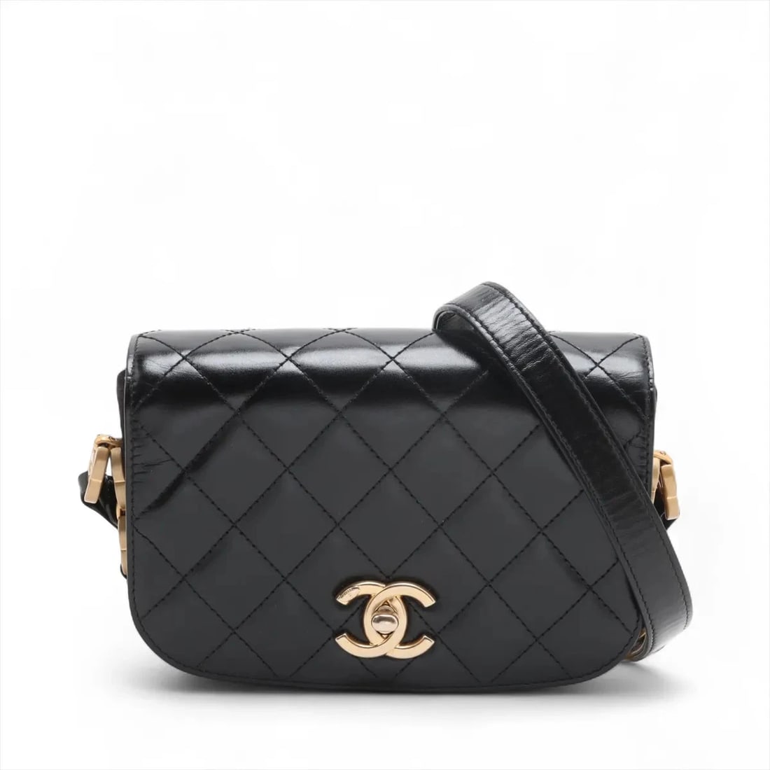 CHANEL MATELASSE LAMBSKIN X SUEDE SHOULDER BAG: Chanel Matelasse Lambskin x Suede Shoulder bag Brand: Chanel Type/Style: Shoulder Bag Material: Lambskin x Suede Color: Black Size: Height:4.7inchLength:243.1inchDepth:2.2inch Accessories: None