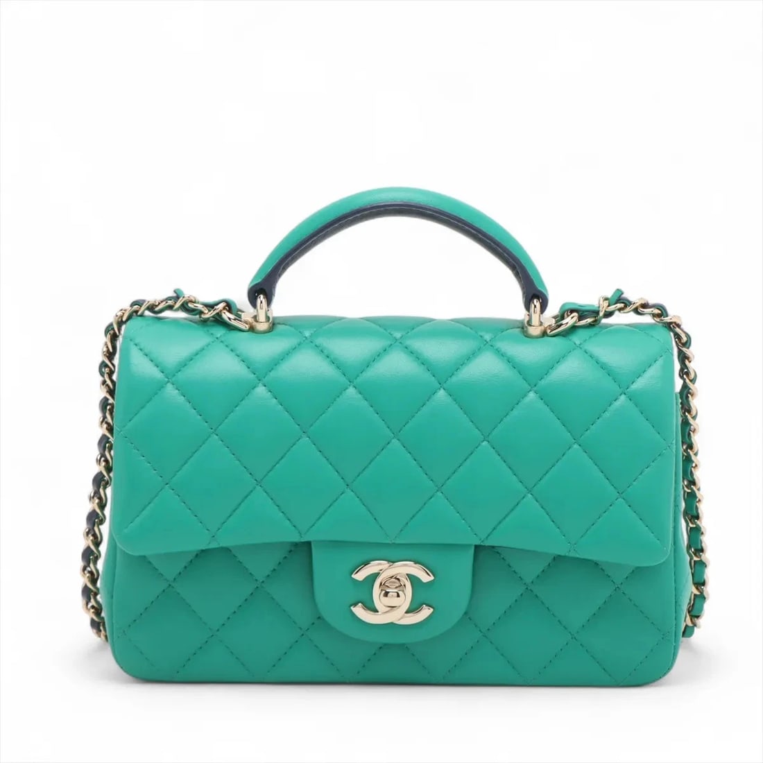 CHANEL MATELASSE LAMBSKIN 2 WAY SHOULDER BAG: Chanel Matelasse Lambskin 2 Way Shoulder Bag Brand: Chanel Type/Style: Shoulder Bag Material: Lambskin Color: Green Size: Height:4.9inchLength:7.9inchDepth:2.4inch Accessories: None Access
