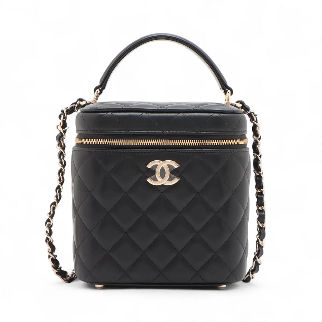 CHANEL MATELASSE LAMBSKIN 2 WAY SHOULDER BAG: Chanel Matelasse Lambskin 2 Way Shoulder Bag Brand: Chanel Type/Style: Shoulder Bag Material: Lambskin Color: Black Size: Height:6.3inchLength:5.9inchDepth:4.5inch Accessories: None Access
