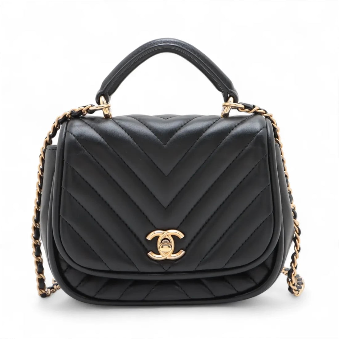 CHANEL CHEVRON LAMBSKIN 2 WAY HANDBAG: Chanel Chevron Lambskin 2 Way Handbag Brand: Chanel Type/Style: Top Handle Bag Material: Lambskin Color: Black Size: Height:5.7inchLength:6.7inchDepth:3.0inch Accessories: None Accessories