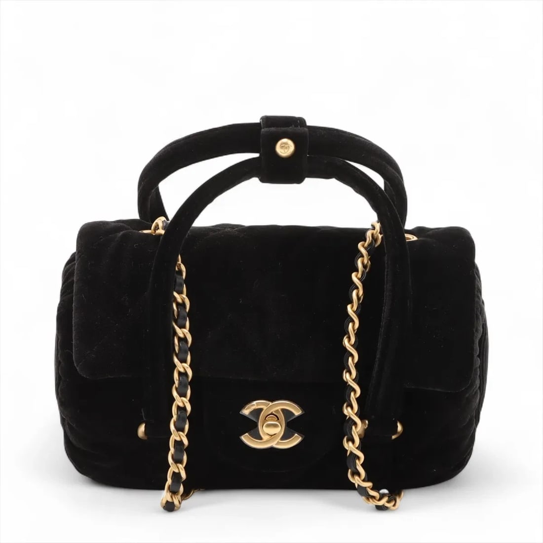 CHANEL MATELASSE VELVET 2 WAY HANDBAG: Chanel Matelasse Velvet 2 Way Handbag Brand: Chanel Type/Style: Top Handle Bag Material: Velvet Color: Black Size: Height:4.1inchLength:6.7inchDepth:3.7inch Accessories: None Accessories N
