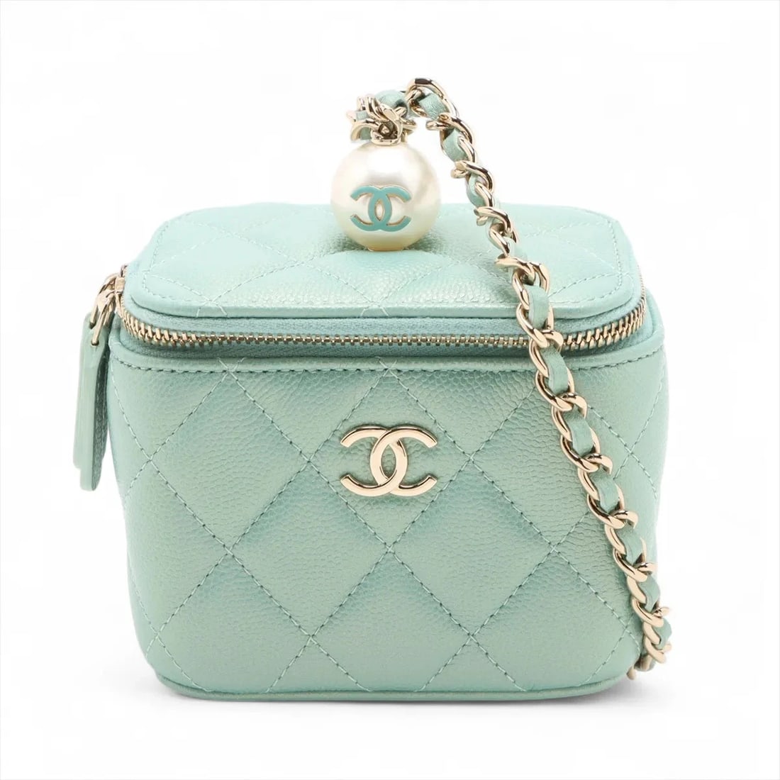 CHANEL MATELASSE CAVIAR SKIN CHAIN HANDBAG: Chanel Matelasse Caviar Skin Chain handbag Brand: Chanel Type/Style: Top Handle Bag Material: Caviar Skin Color: Green Size: Height:3.3inchLength:3.9inchDepth:2.8inch Accessories: None Acc