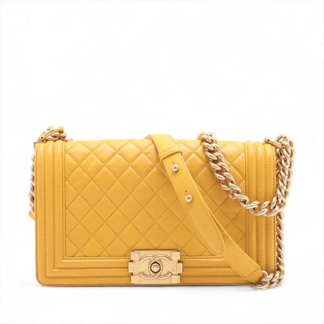CHANEL BOY 25 LAMBSKIN CHAIN SHOULDER BAG: Chanel Boy 25 Lambskin Chain Shoulder Bag Brand: Chanel Type/Style: Shoulder Bag Material: Lambskin Color: Yellow Size: Height:5.7inchLength:9.8inchDepth:2.8inch Accessories: None Accessor