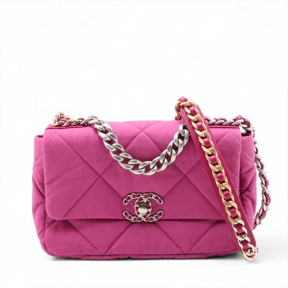 CHANEL 19 COTTON CHAIN SHOULDER BAG: Chanel 19 Cotton Chain Shoulder Bag Brand: Chanel Type/Style: Shoulder Bag Material: Cotton Color: Purple Size: Height:6.9inchLength:9.8inchDepth:2.8inch Accessories: None Accessories Noti