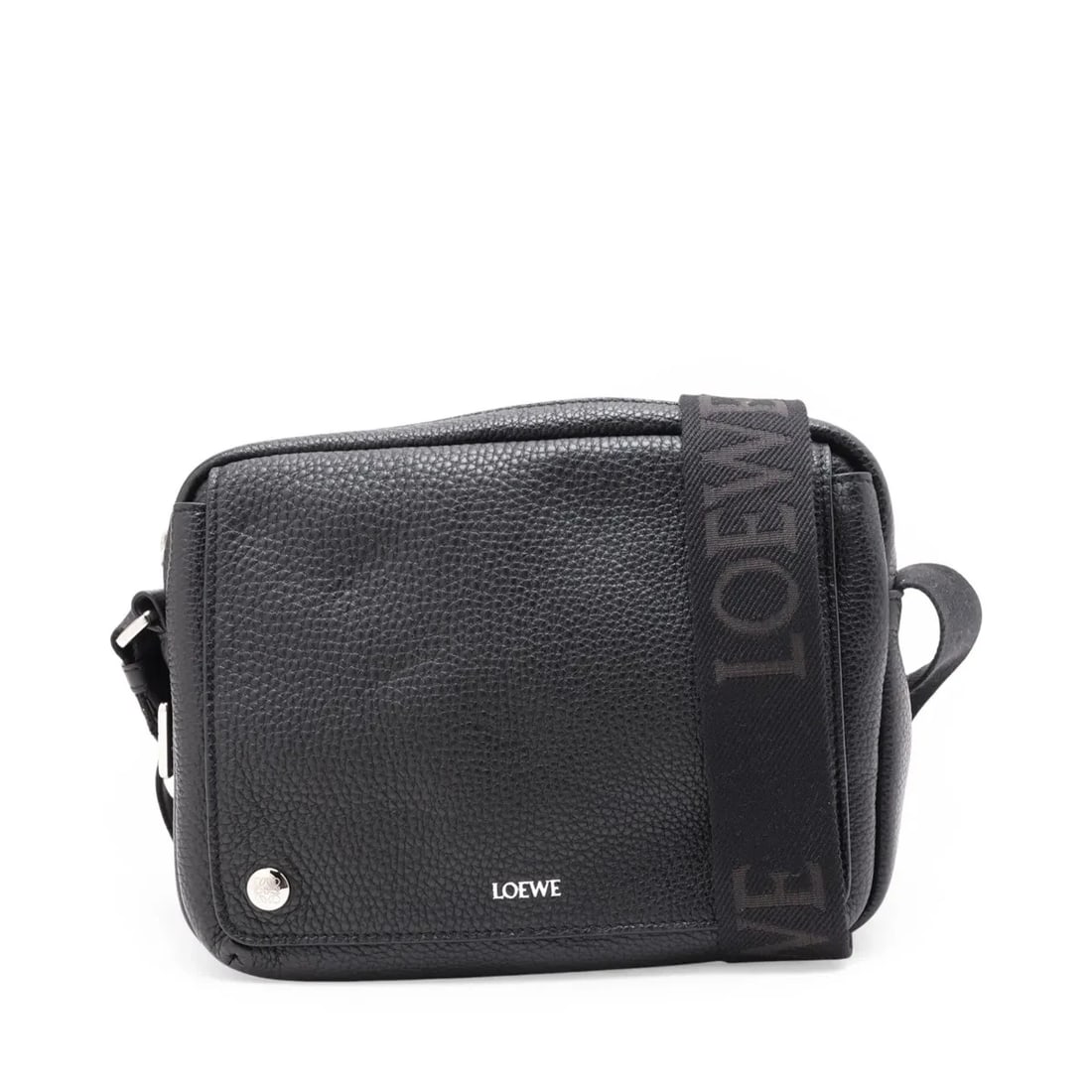 LOEWE PEBBLE MESSENGER BAG MEDIUM LEATHER SHOULDER BAG BLACK: Loewe Pebble Messenger Bag Medium Leather Shoulder bag Black Brand: Loewe Type/Style: Shoulder Bag Material: Leather Color: Black Size: Height:7.1inchLength:9.4inchDepth:2.2inch Accessories: None