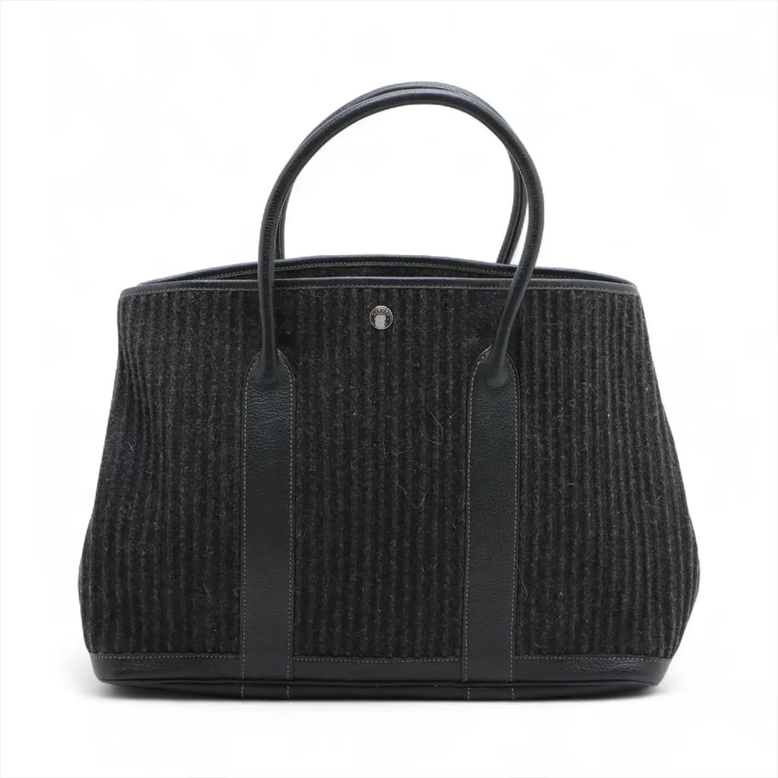 HERMES GARDEN PARTY 36 PM FELT X NEGONDA BLACK SILVER METAL: Hermes garden party 36 PM Felt x Negonda Black Silver Metal Brand: Hermes Type/Style: Tote Material: Felt x Negonda Color: Black Size: Height:10.4inchLength:14.2inchDepth:6.3inch Accessories: None
