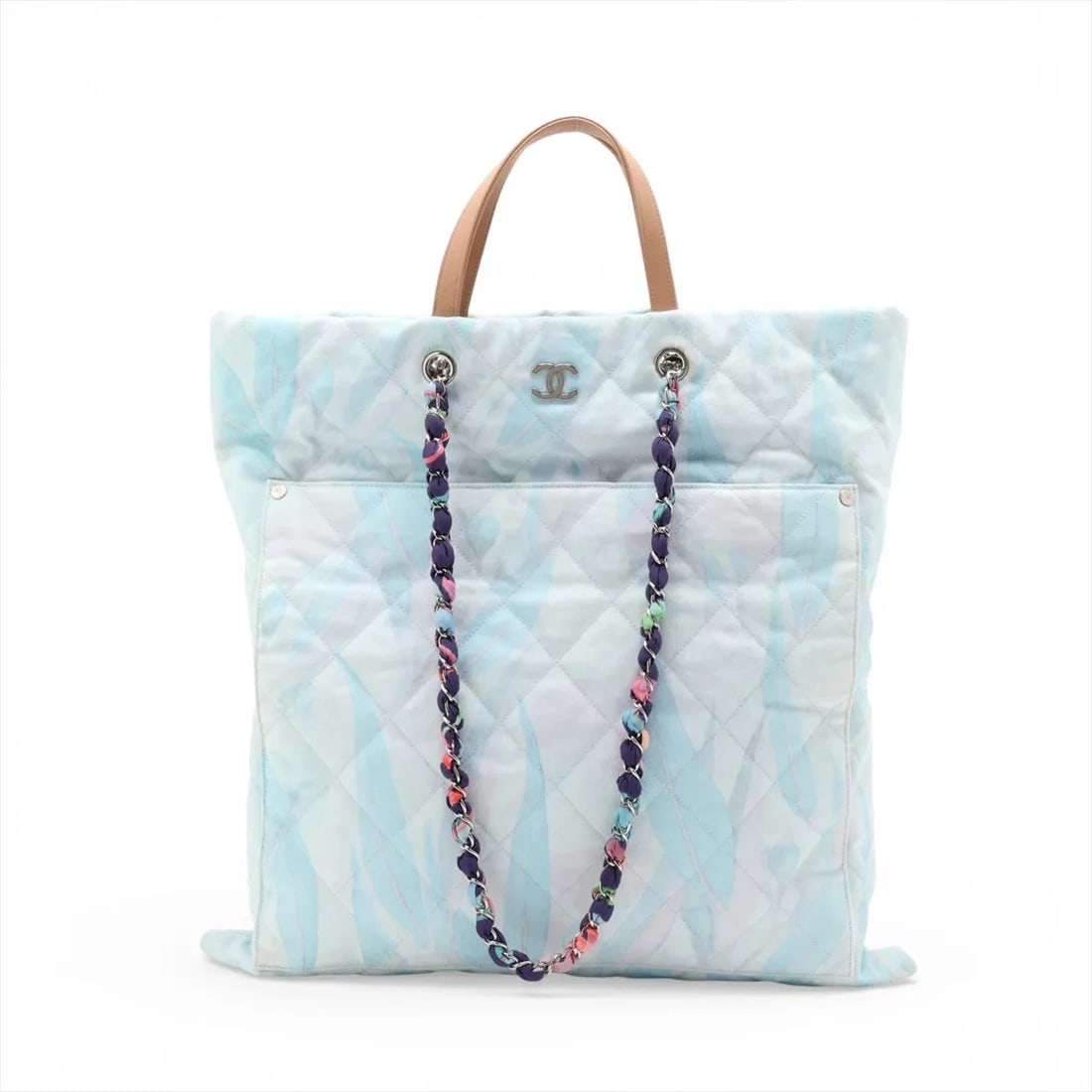 CHANEL JUNGLE JEANS DENIM & LEATHER 2 WAY TOTE BAG: Chanel jungle jeans Denim & leather 2 Way Tote Bag Brand: Chanel Type/Style: Tote Material: Denim & leather Color: Blue Size: Height:17.7inchLength:17.9inchDepth:1.0inch Accessories: None