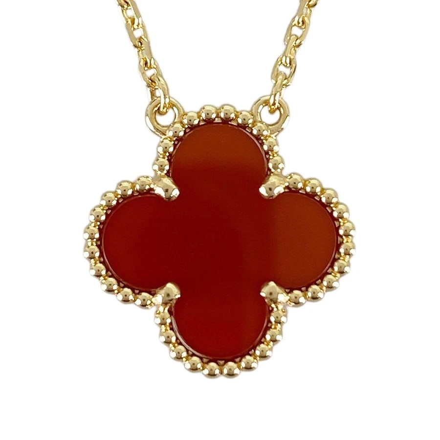 VAN CLEEF & ARPELS ALHAMBRA PENDANT YELLOW GOLD: Van Cleef & Arpels Alhambra Pendant Yellow gold Brand: Van Cleef & Arpels Type/Style: Necklace Material: 18K Yellow Gold Color: Gold Size: Top size:14.8mmx14.8mm Necklace full length:41.5cm Access