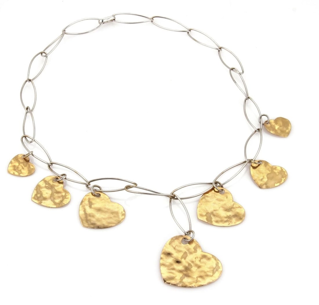 HAMMERED HEART OVAL LINK 18K TWO-TONE GOLD NECKLACE: Hammered Heart Oval Link 18k Two-Tone Gold Necklace Brand: Unbranded Type/Style: Necklace Material: 18k yellow and white gold Color: yellow and white Size: Length: Approximately 17.5inch Width: Approx
