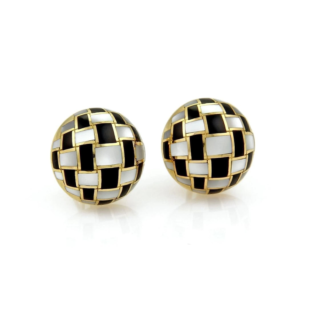 TIFFANY & CO. MOTHER-OF-PEARL & ONYX 18K YELLOW GOLD EARRINGS: Tiffany & Co. Mother-of-Pearl & Onyx 18k Yellow Gold Earrings Brand: Tiffany & Co. Type/Style: Earrings Material: 18k yellow gold Color: Yellow Size: Measurements: Approximately 0.47inch across x 0.45