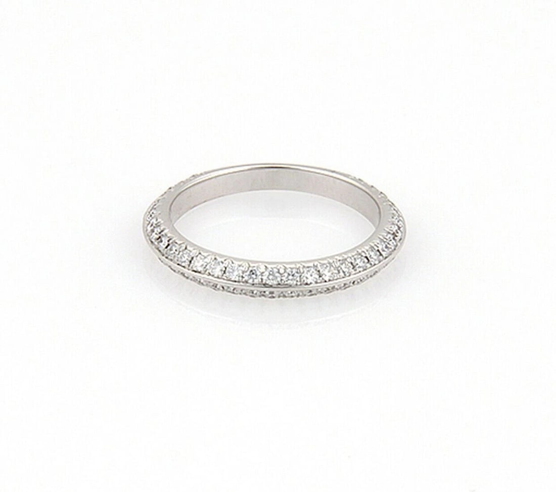 HEARTS ON FIRE FELICITY DIAMOND 18K WHITE GOLD BAND RING: Hearts On Fire Felicity Diamond 18k White Gold Band Ring Brand: Hearts On Fire Type/Style: Ring Material: 18k white gold Color: White Size: 6.5 US Accessories: None Accessories Notice: When