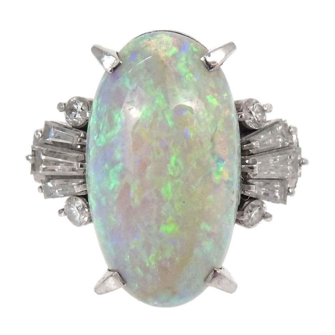 RING PT900 OPAL DIAMOND JEWELRY: Ring Pt900 Opal Diamond Jewelry Brand: No Brand Type/Style: Ring Material: PT900 Main Stone Opal Natural Color: Silver Size: 5.5 - 5.75 US Accessories: None Accessories Notice: When purcha