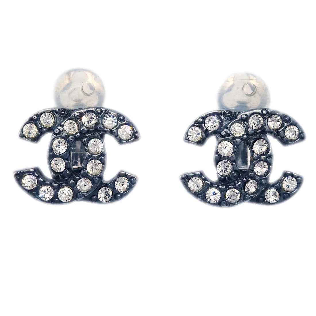 CHANEL CC EARRINGS CLIP-ON BLACK RHINESTONE: Chanel CC Earrings Clip-On Black Rhinestone Brand: CHANEL Type/Style: Earrings Material: Silver Plated Main Stone Rhinestone Color: Black Size: W 1.5 x H 1.2 cm Accessories: None Accessori