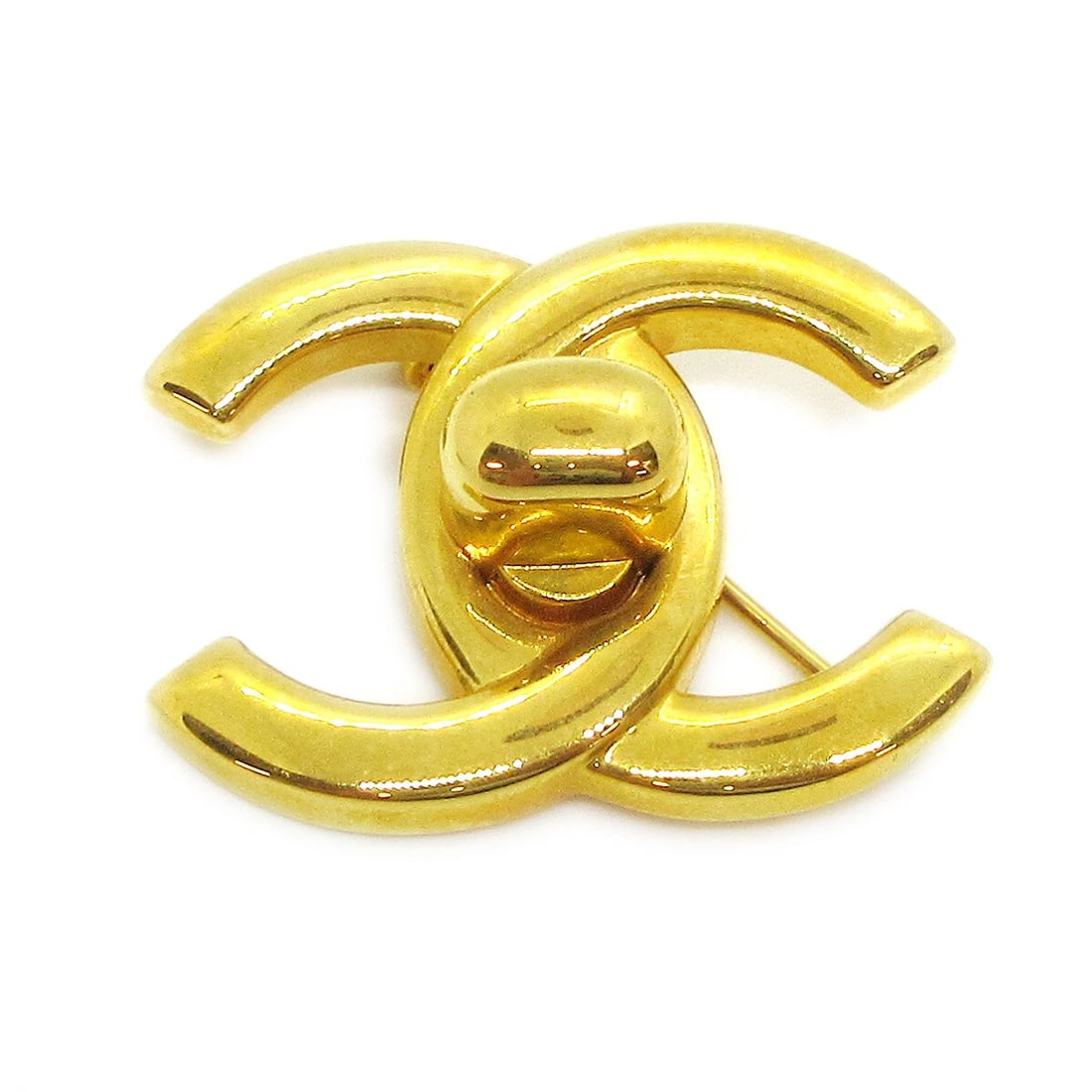 CHANEL TURNLOCK BROOCH PIN GOLD SMALL: Chanel Turnlock Brooch Pin Gold Small Brand: Chanel Type/Style: Brooch Material: Gold Plated Color: Gold Size: W 3.3 x H 2.5 cm Accessories: None Accessories Notice: When purchasing pre-ow