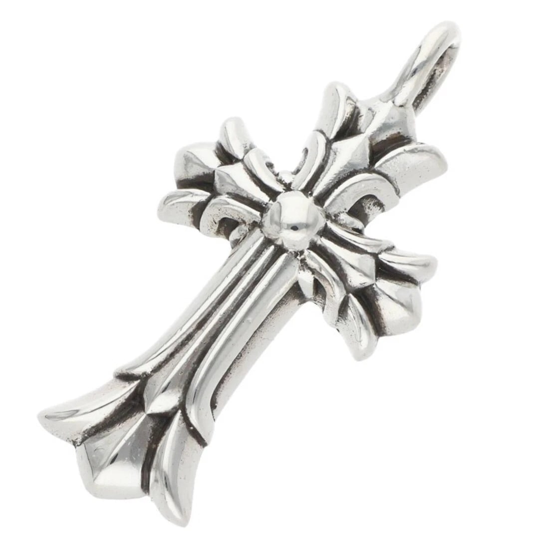 CHROME HEARTS DOUBLE CROSS CHARM SILVER NECKLACE: Chrome Hearts Double Cross Charm Silver Necklace Brand: Chrome Hearts Type/Style: Necklace Material: 925 Silver Color: Silver Size: Width 1.6cm, vertical 3.1cm Accessories: None Accessories Notice: