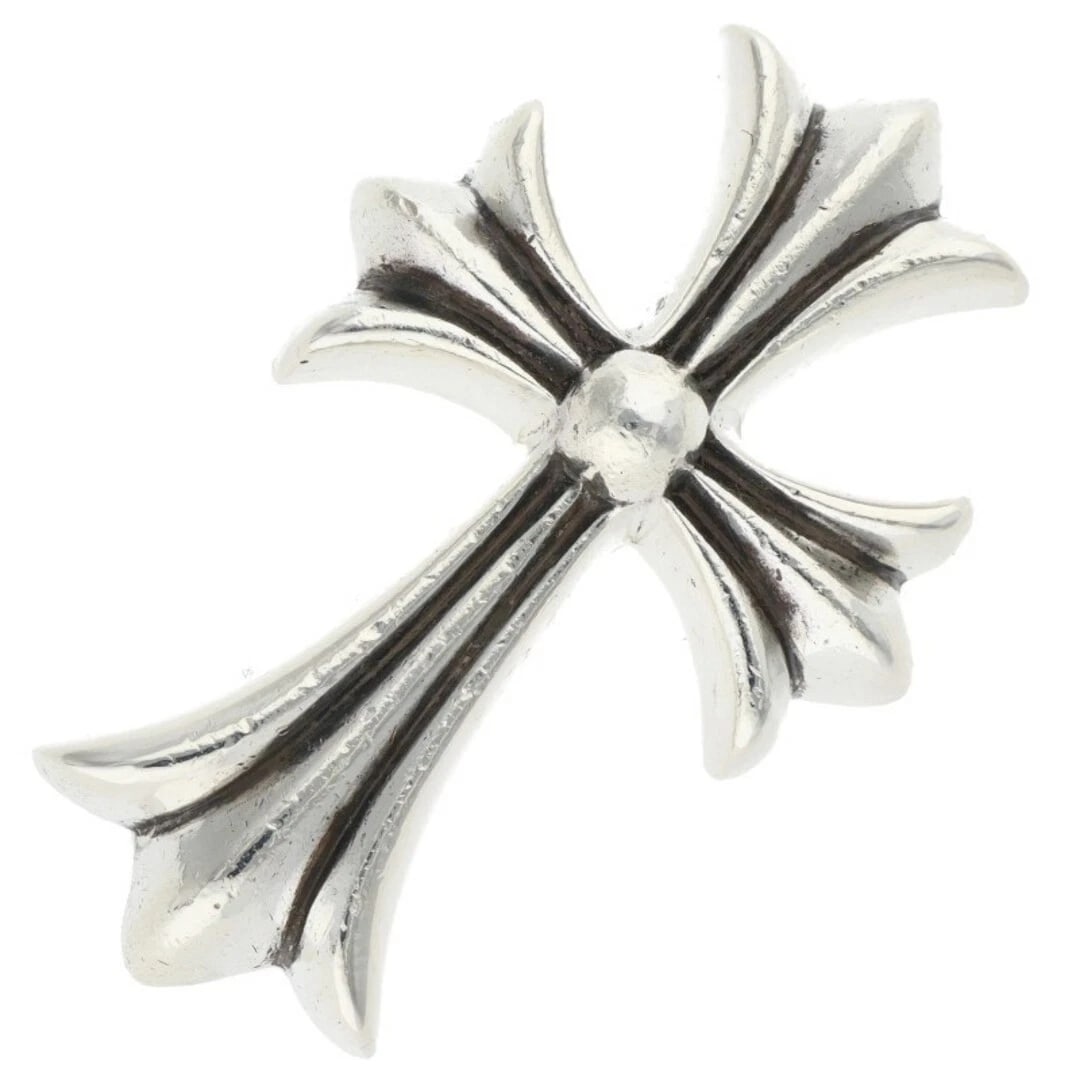 CHROME HEARTS SMALL CROSS PENDANT SILVER NECKLACE TOP MEN'S: Chrome Hearts Small Cross Pendant Silver Necklace Top Men's Brand: Chrome Hearts Type/Style: Necklace Material: Color: Silver Size: Width 2.6cm, vertical 4.2cm Accessories: None Accessorie