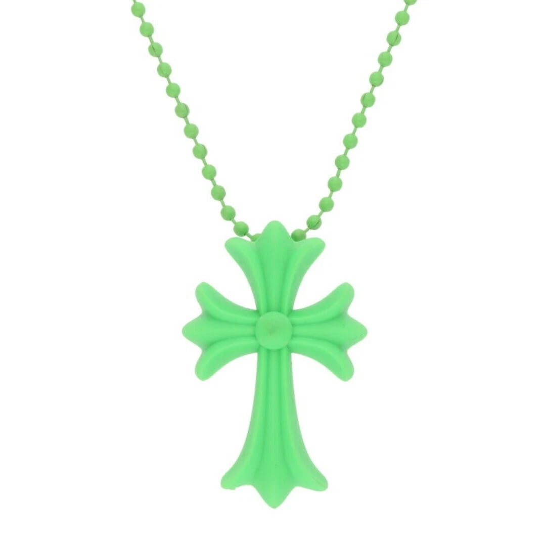 CHROME HEARTS SMALL CROSS SILICONE NECKLACE: Chrome Hearts Small Cross Silicone Necklace Brand: Chrome Hearts Type/Style: Necklace Material: Rubber Color: Size: width 2.7cm x vertical 4.2cm, chain width 0.2cm, chain length 75.5cm Accessories: