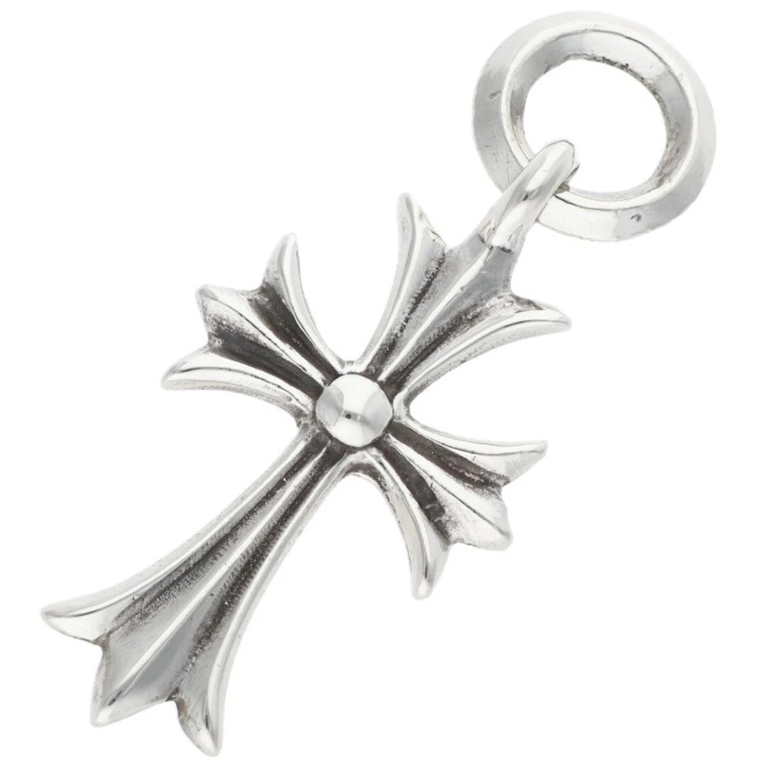 CHROME HEARTS SILVER NECKLACE TOP: Chrome Hearts Silver Necklace Top Brand: Chrome Hearts Type/Style: Necklace Material: 925 Silver Color: silver Size: vertical 3.8cm Accessories: None Accessories Notice: When purchasing pre-owned