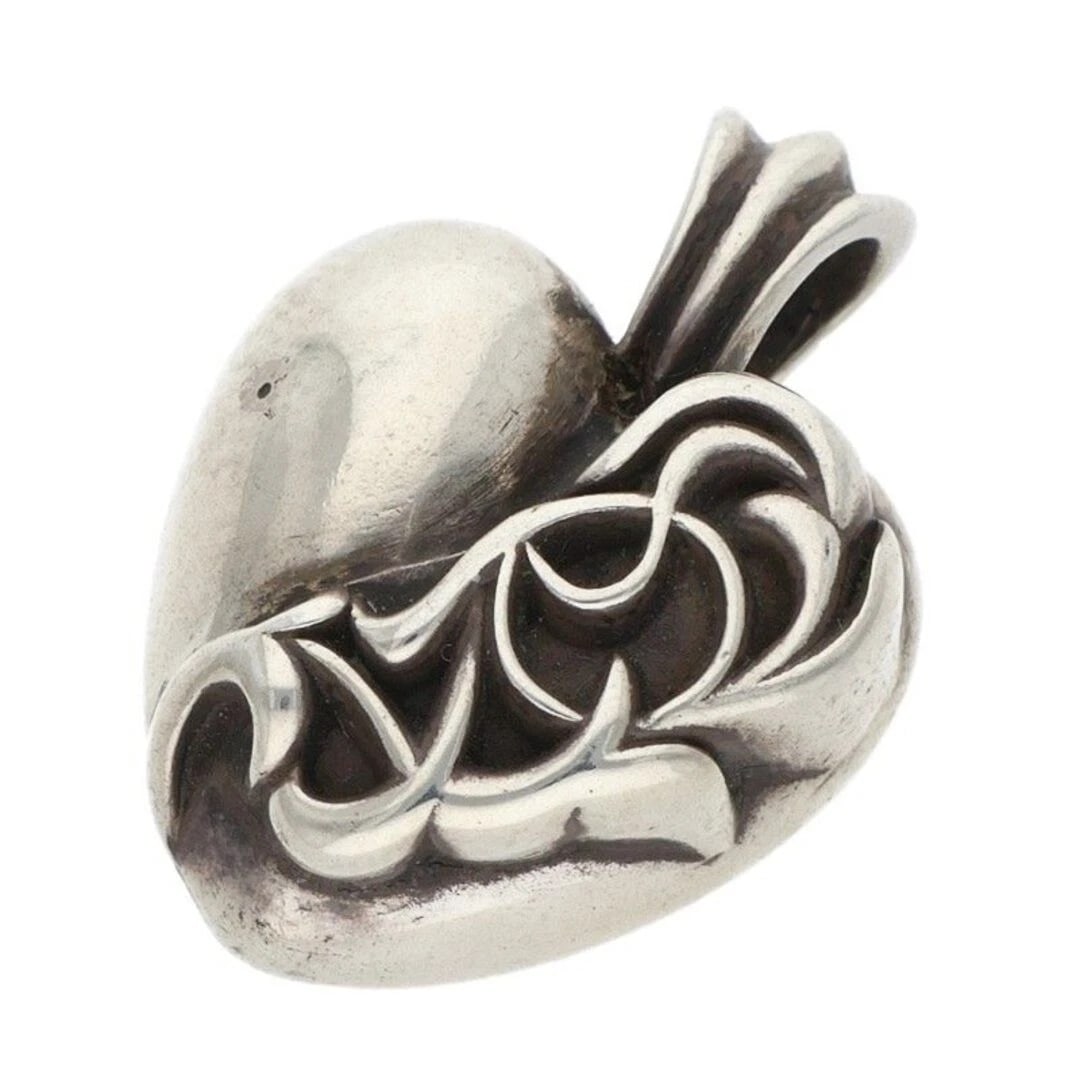 CHROME HEARTS HEART CHARM LAS VEGAS SILVER NECKLACE TOP: Chrome Hearts Heart Charm Las Vegas Silver Necklace Top Brand: Chrome Hearts Type/Style: Necklace Material: 925 Silver Color: silver Size: 2cm vertical Accessories: None Accessories Notice