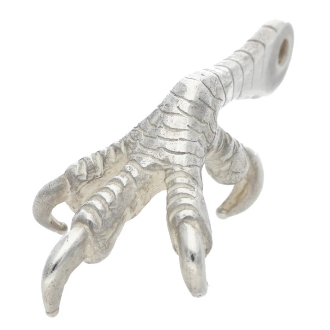 GORROWS SILVER CLAW LEFT-FACING NECKLACE TOP (1 of 5)