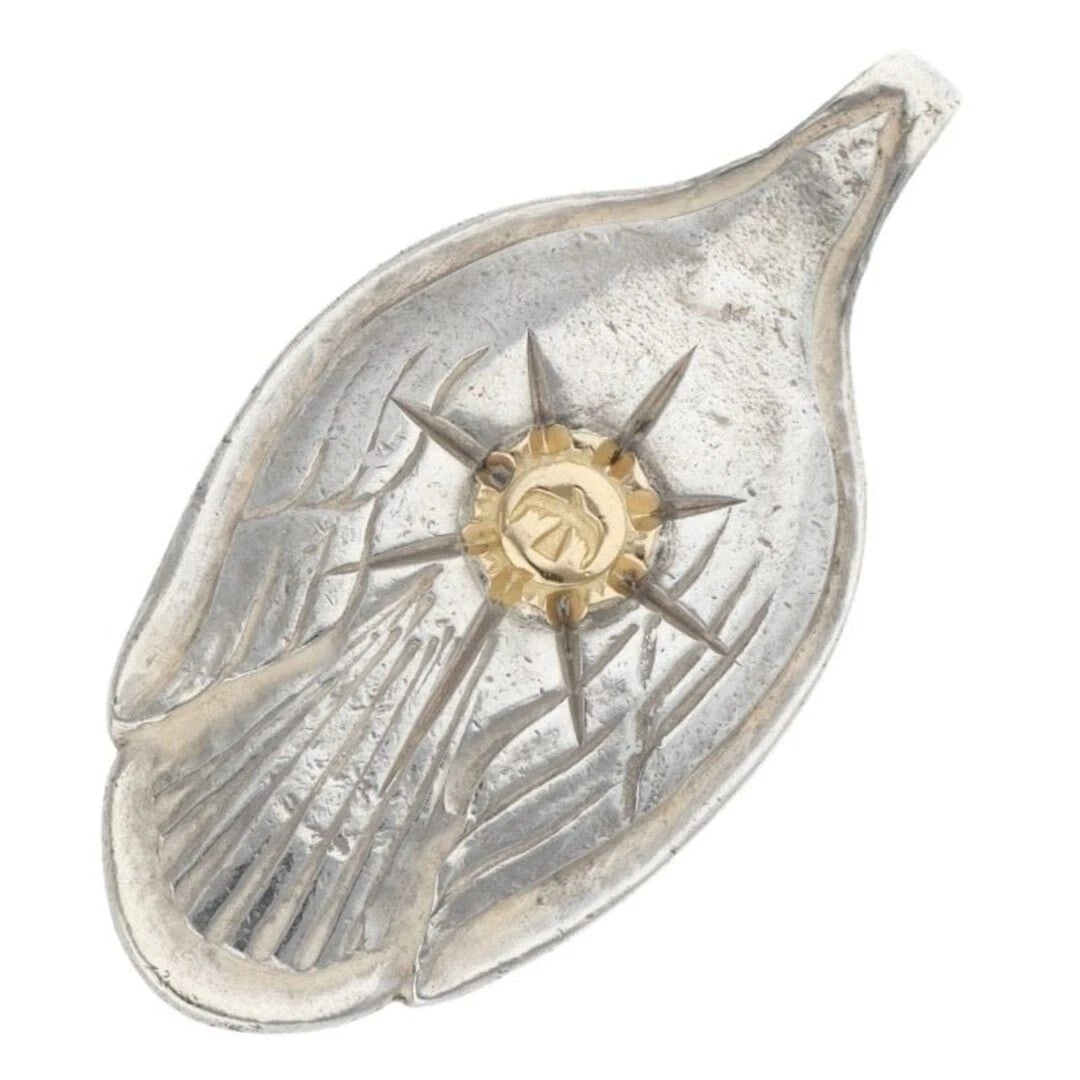 GORROWS GOLD METAL SPOON NECKLACE TOP: Gorrows gold metal spoon necklace top Brand: goro's Type/Style: Necklace Material: 925 Silver Color: silver Size: Vertical 5cm Accessories: None Accessories Notice: When purchasing pre-owned goods,