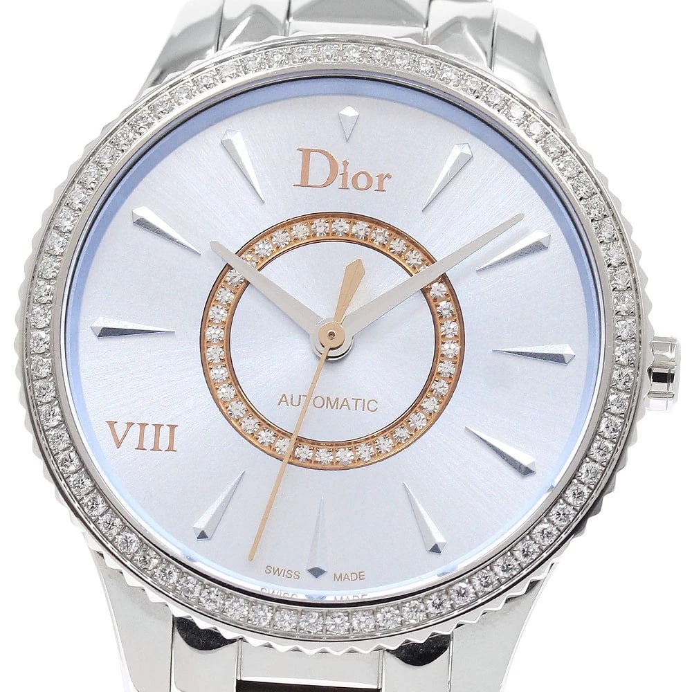 CHRISTIAN DIOR UIT MONTAGNE DIAMOND BEZEL AUTOMATIC WATCH: Christian Dior Uit Montagne Diamond Bezel Automatic Watch Brand: Christian Dior Type/Style: Wristwatch Material: Band Material Stainless Steel, Case Material Stainless Steel Color: Band Color Silver,