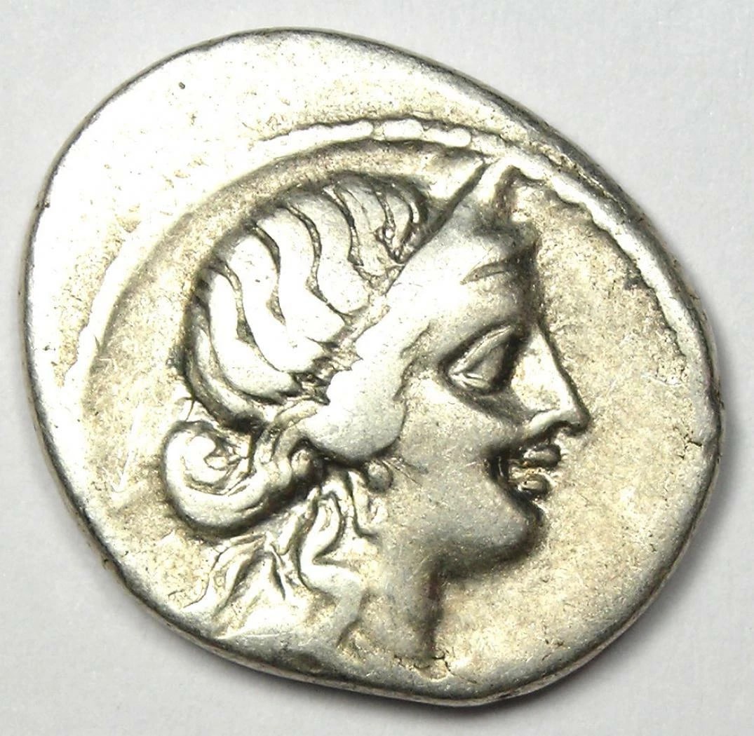 JULIUS CAESAR AR DENARIUS SILVER VENUS COIN: Julius Caesar AR Denarius Silver Venus Coin Year: 48 BC Denomination: Denarius Composition: Silver Country of Origin: Italy Accessories: None Accessories Notice: When purchasing pre-owned