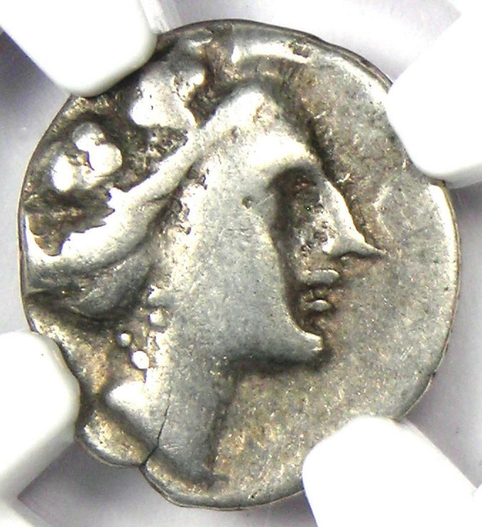 GREEK EUBOEA HISTIAEA AR TETROBOL SILVER COIN 200 BC: Greek Euboea Histiaea AR Tetrobol Silver Coin 200 BC Year: 200 BC Denomination: Tetrobol Composition: Silver Country of Origin: Greece Accessories: None Accessories Notice: When purchasing pre-owned