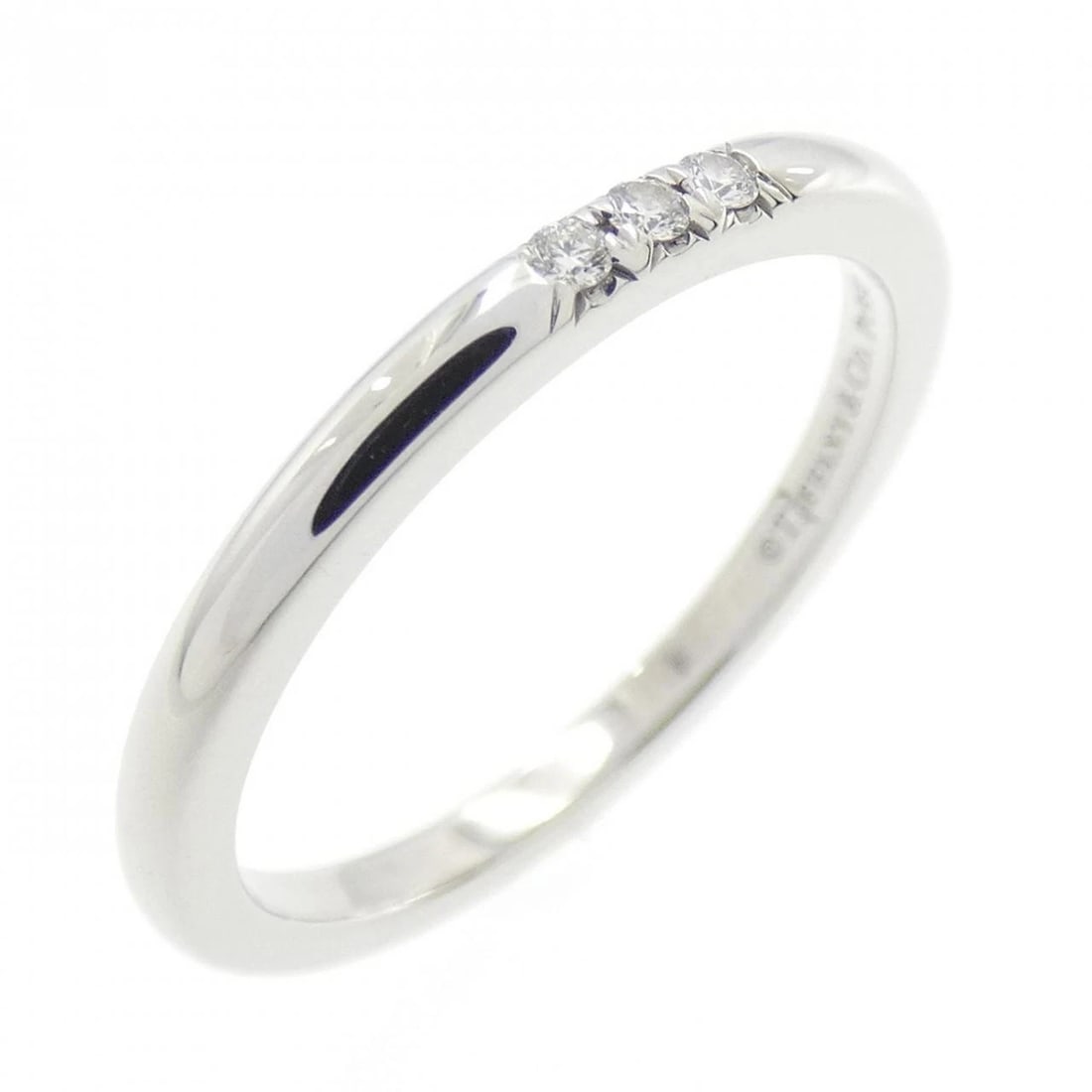TIFFANY & CO. BAND RING: TIFFANY & Co. Band Ring Brand: TIFFANY&Co. Type/Style: TIFFANY & Co. Ring Material: Platinum950, Main Stone Natural Color: Silver Size: US4 3/4 Accessories: None Accessories Notice: When purchasing