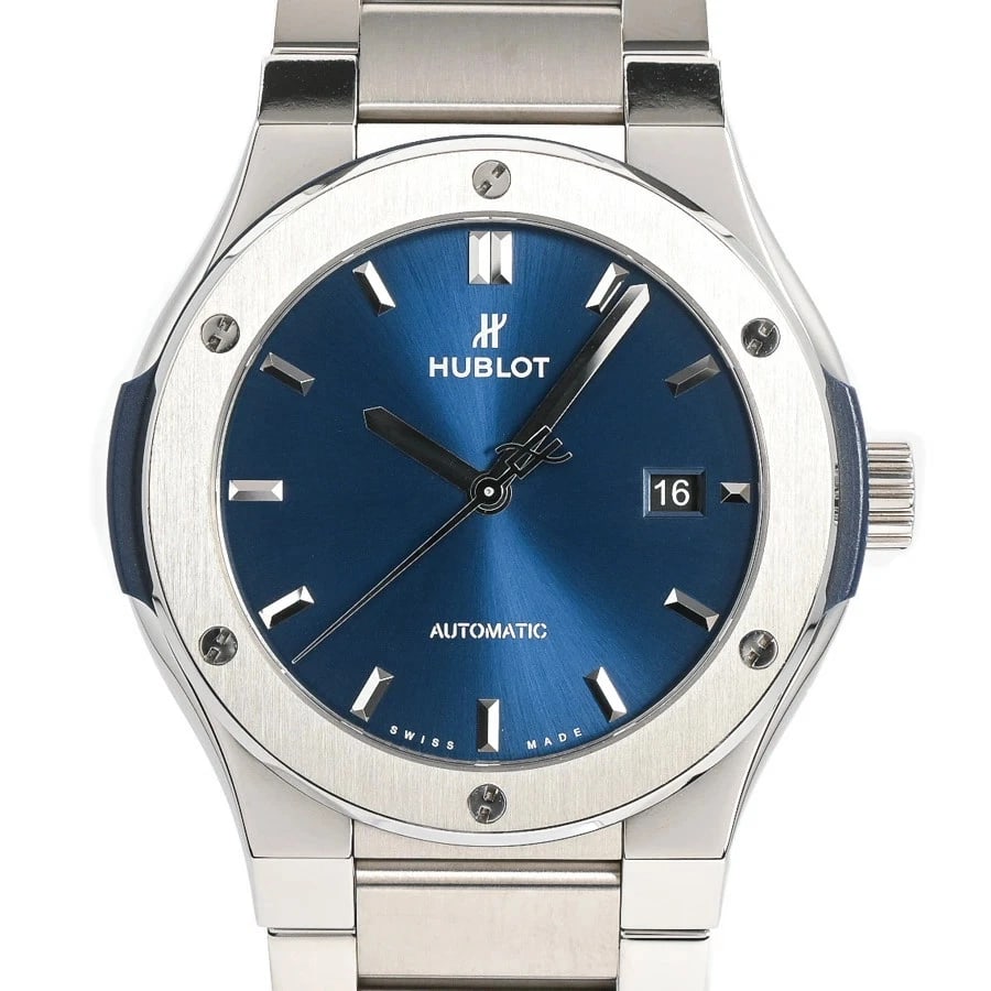 HUBLOT CLASSIC FUSION TITANIUM BLUE WATCH: HUBLOT Classic Fusion Titanium Blue Watch Brand: HUBLOT Type/Style: Wristwatch Material: Band Material Titanium Case Material N/A Color: Dial Color Blue Size: Wrist Size 19cm Case Size 42mm (actual
