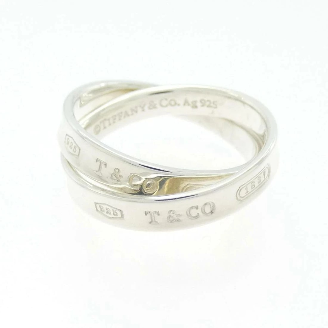 TIFFANY INTERLOCKING CIRCLE SILVER RING: Tiffany Interlocking Circle Silver Ring Brand: Tiffany & Co. Type/Style: Ring Material: 925 Sterling Silver, Color: Silver Size: US 6 Accessories: None Accessories Notice: When purchasing pre-owned