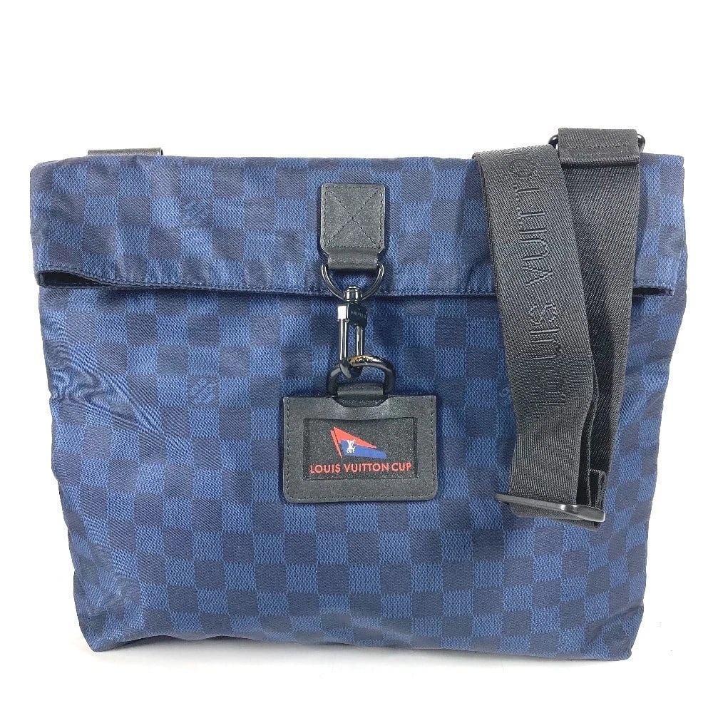 LOUIS VUITTON DAMIER CHALLENGE ALIZE BAG: LOUIS VUITTON Damier Challenge Alize Bag Brand: Louis Vuitton Type/Style: Shoulder Bag Material: Nylon Color: blue Size: W12.6xH14.2xD1.8inch / W32cmxH36cmxD4.5cm Accessories: None Accesso