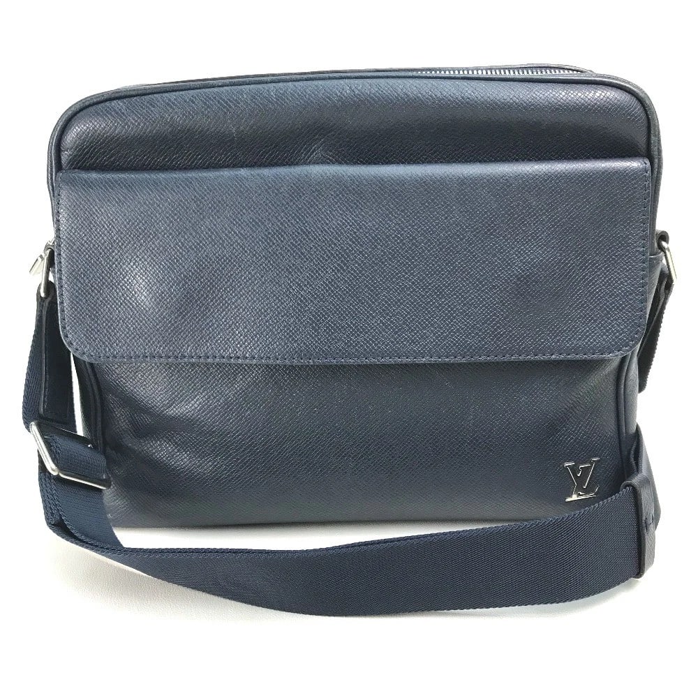 LOUIS VUITTON TAIGA ALEX-MESSENGER MESSENGER BAG SHOULDER BAG: LOUIS VUITTON Taiga Alex-Messenger Messenger bag Shoulder Bag Brand: LOUIS VUITTON Type/Style: Shoulder Bag Material: Taiga Leather Color: Blue Marine / Navy Size: W10.6xH8.7xD2.0inch / W27cmxH22cmxD5