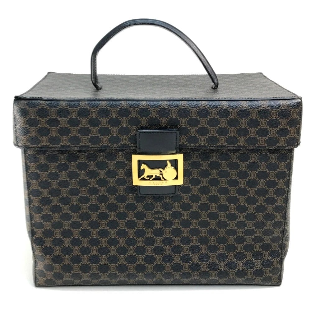 CELINE LOGO CARRIAGE HARDWARE MACADAM HAND BAG: CELINE Logo Carriage Hardware Macadam Hand Bag Brand: CELINE Type/Style: Vanity bag Material: PVC/Leather Color: Dark brown Size: W10.8xH8.5xD6.3inch / W27.5cmxH21.5cmxD16cm Accessories: None