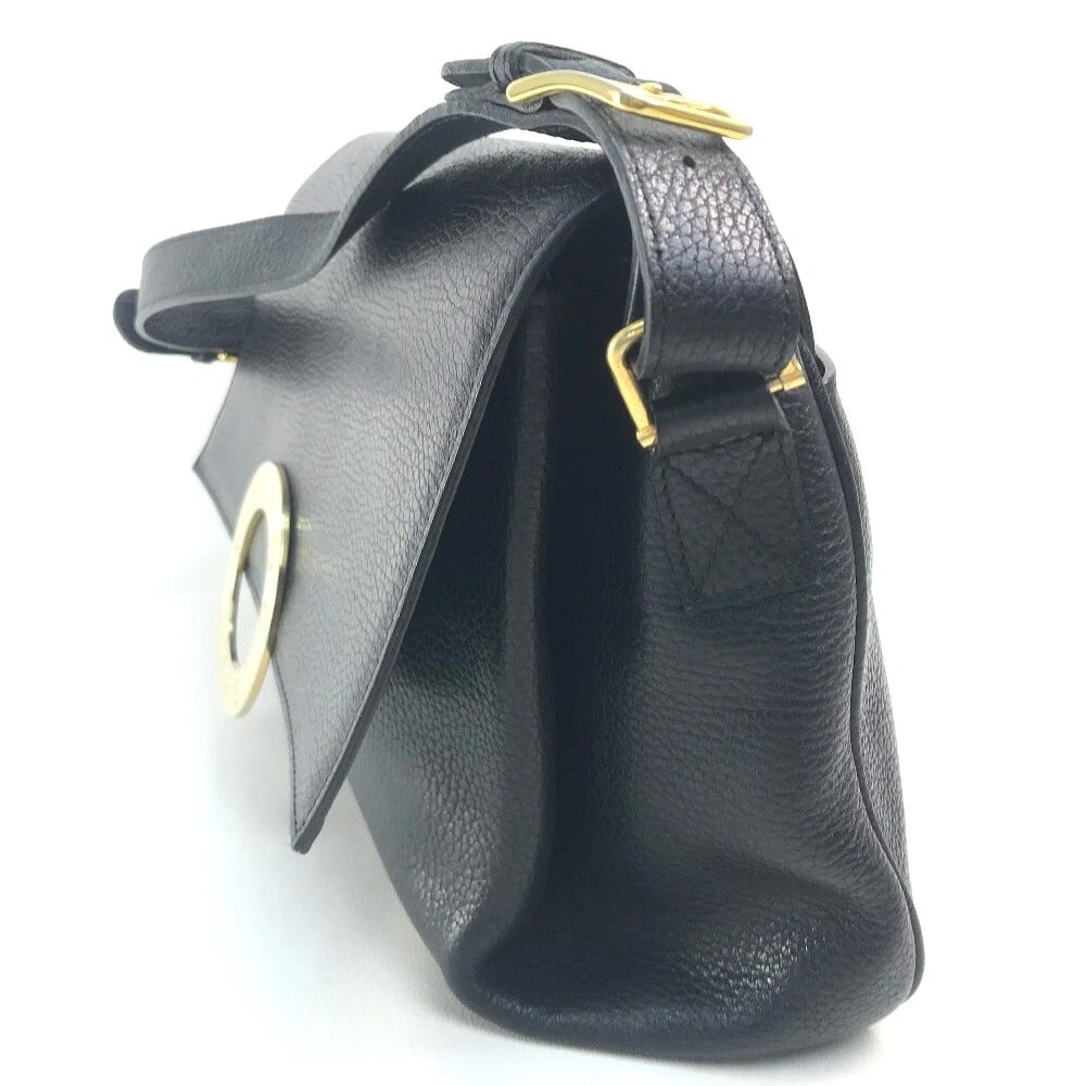 CELINE CIRCLE LOGO ONE SHOULDER BAG HAND BAG: CELINE Circle logo One Shoulder Bag Hand Bag Brand: CELINE Type/Style: Hand Bag Material: Leather Color: Black x GoldHardware Size: W12.6 x H9.4 x D2.4inch / W32cm x H24cm x D6cm Accessories: None