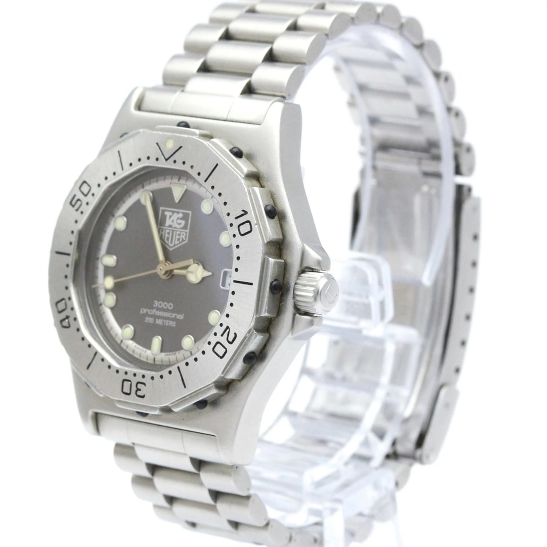 TAG HEUER PROFESSIONAL STAINLESS STEEL QUARTZ WATCH: Tag Heuer Professional Stainless Steel Quartz Watch Brand: Tag Heuer Type/Style: Wristwatch Material: (Case) Stainless steel (Band) Stainless steel Color: Dial Color Gray Size: Case Diameter 34mm / 1.