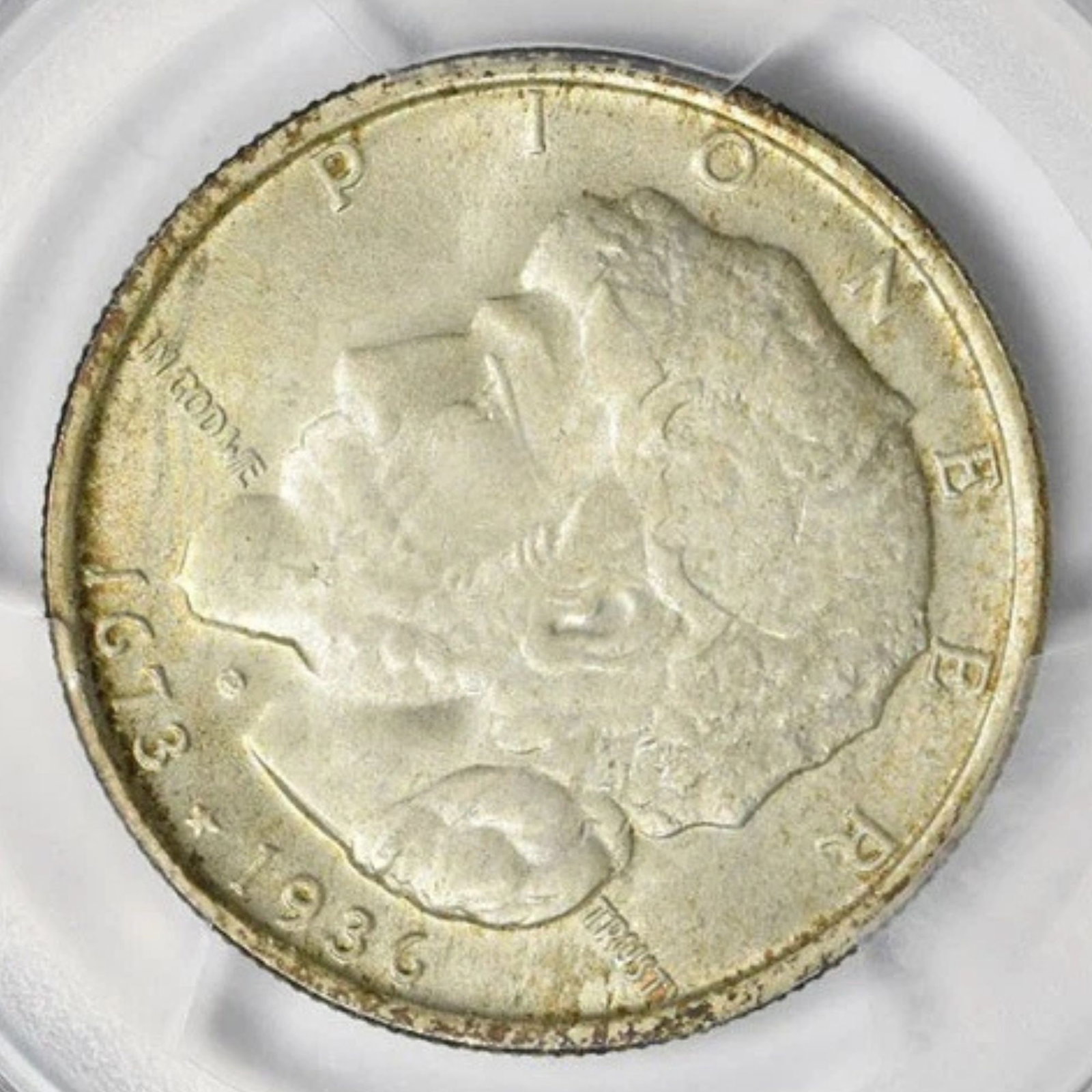 ELGIN COMMEMORATIVE SILVER HALF DOLLAR: Elgin Commemorative Silver Half Dollar Year: 1936 Composition: 90% Silver, 10% Copper Denomination: Half Dollar Country of Origin: United States Accessories: None Accessories Notice: When purchasin