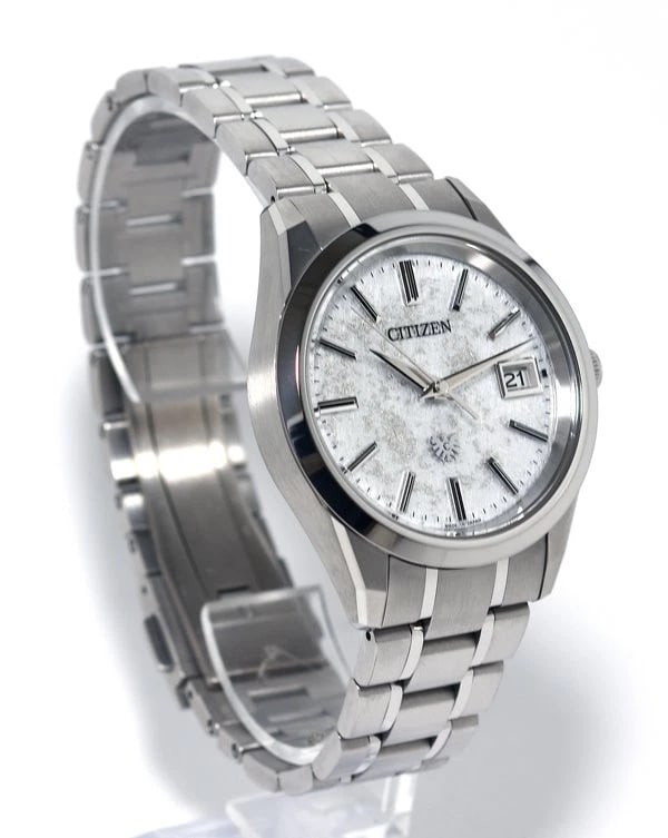 CITIZEN WATCH DATE SILVER - 2