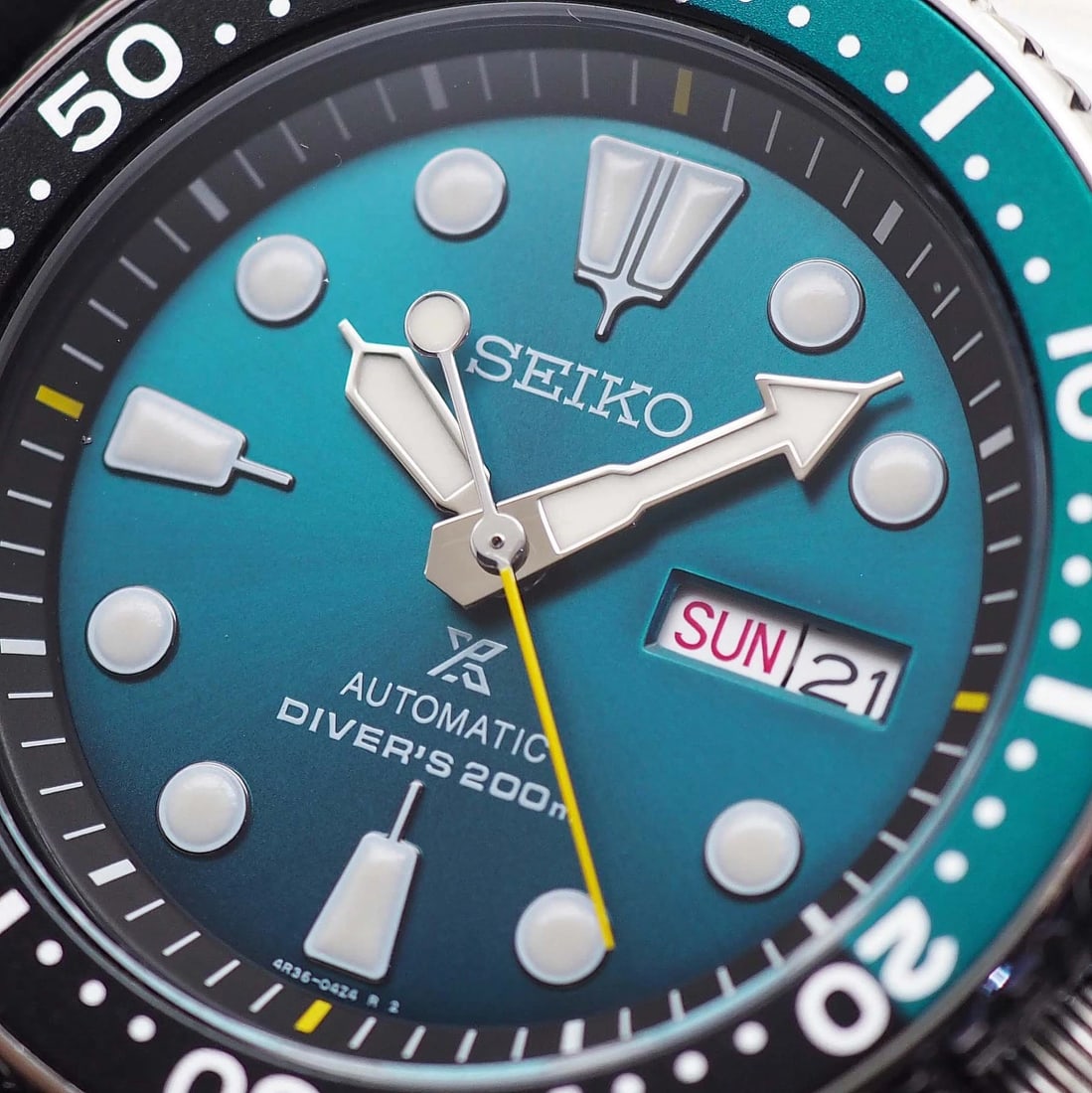SEIKO GREEN AUTOMATIC WATCH - 4