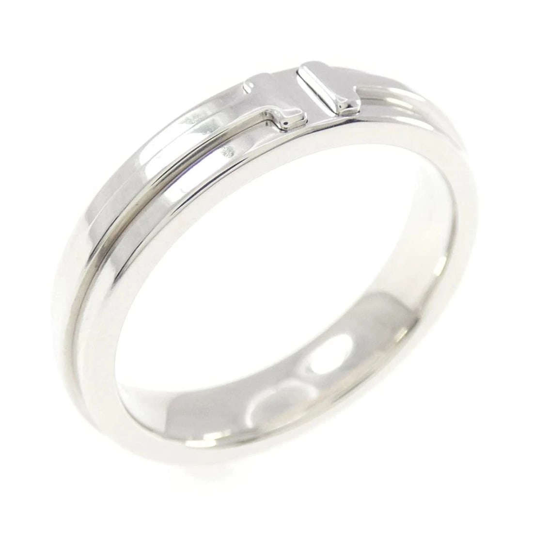 TIFFANY T-TOE NARROW RING 750 WHITE GOLD: Tiffany T-Toe Narrow Ring 750 White Gold Brand: Tiffany & Co. Type/Style: Ring Material: 750 White Gold, Color: WG Size: US 7.5 Accessories: None Accessories Notice: When purchasing pre-owned goods,