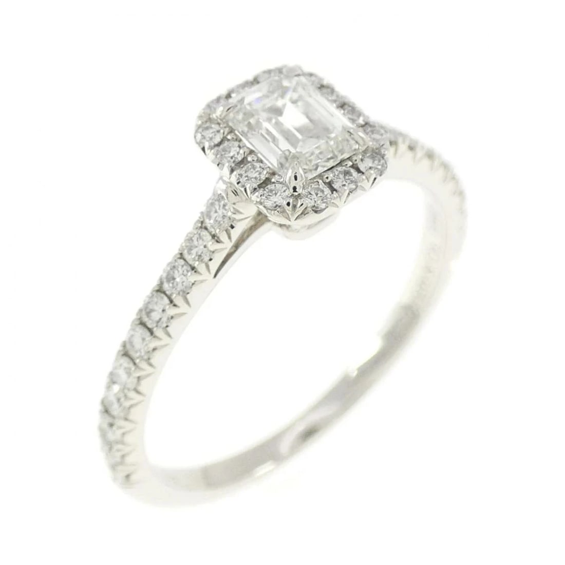 TIFFANY SOLESTE EMERALD CUT DIAMOND RING PLATINUM (1 of 4)